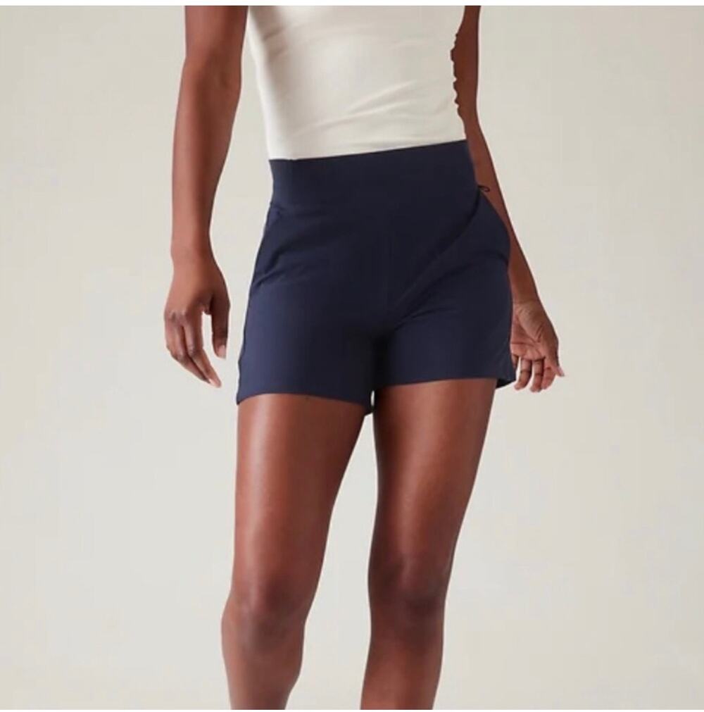 Athleta Shorts Womens 12 Navy Blue Brooklyn Commute Travel Sleek Casual Athletic
